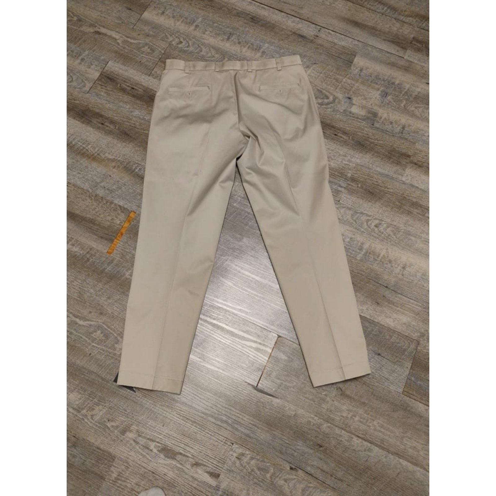 Brooks Brothers Advantage Chino Clark Light Weight Pants 37x32 Tan Fit Stretch